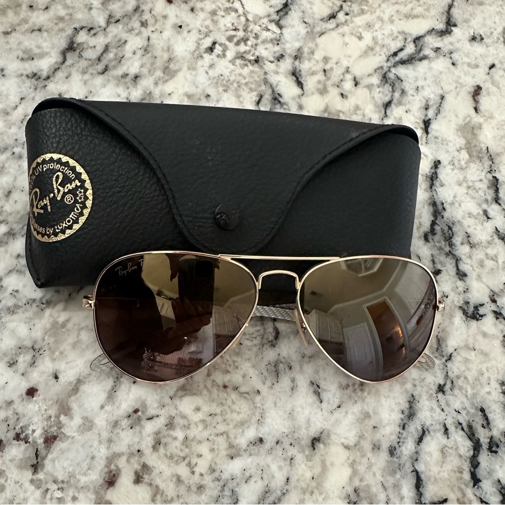Ray-Ban Gold Aviator Sunglasses with Black Case